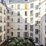 Charming Paris Apt, Metro 4 & Rer B, 6 Guests, Cdg Access, 1-2 Rooms