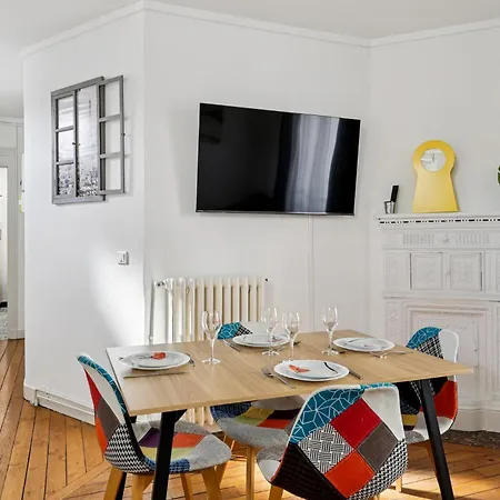 Charming Apt, Metro 4 & Rer B, 6 Guests, Cdg Access, 1-2 Parigi